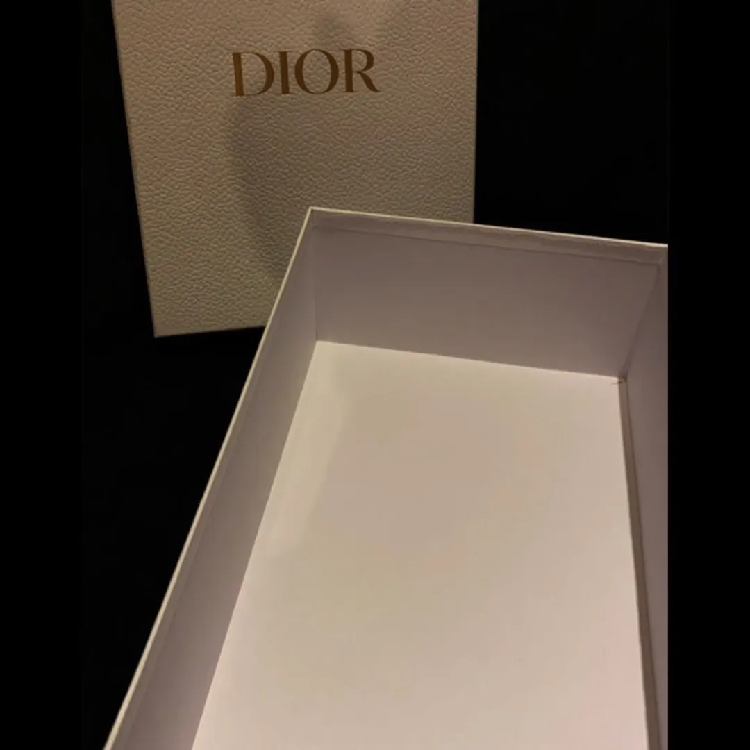 Dior eske