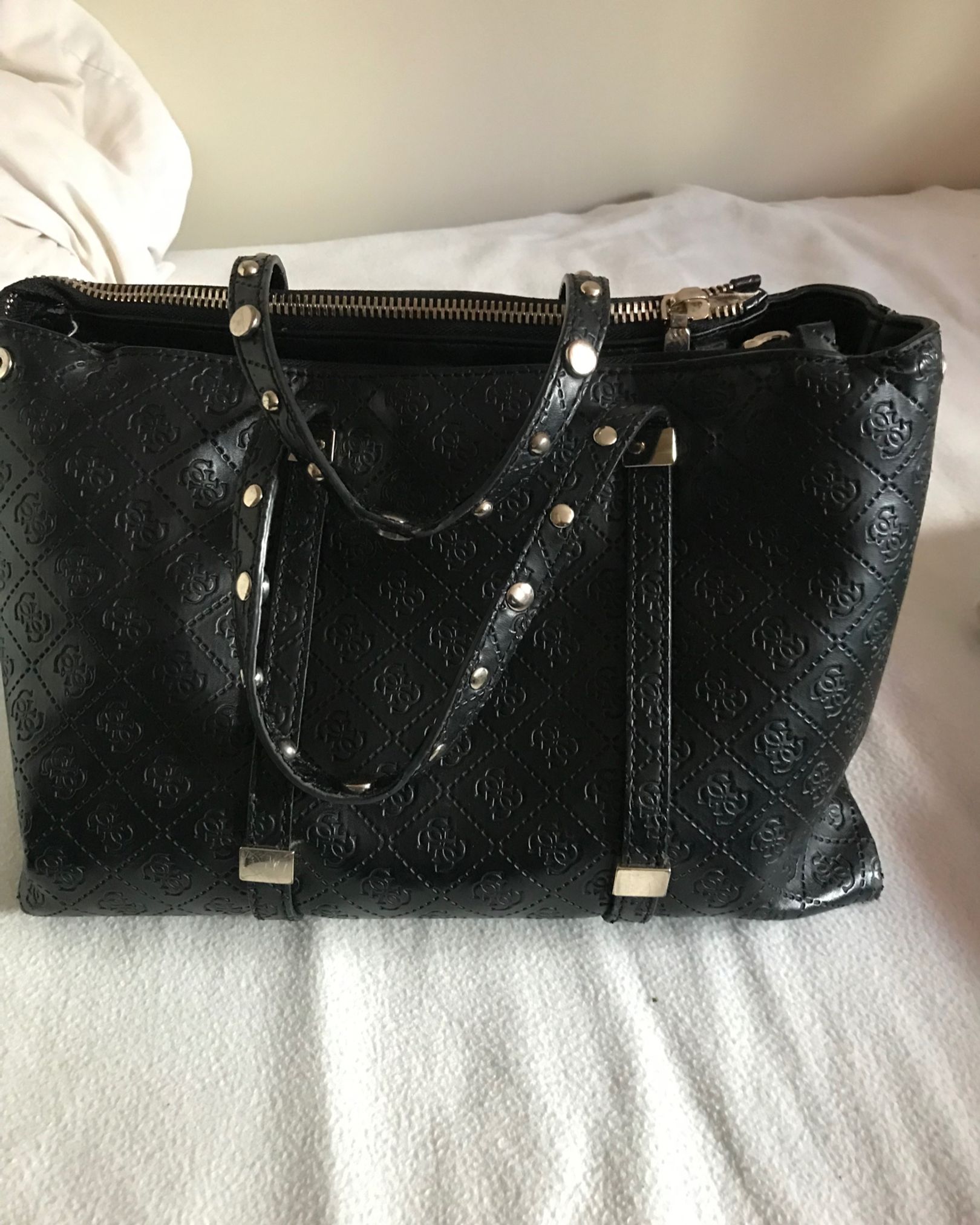 Guess Bag