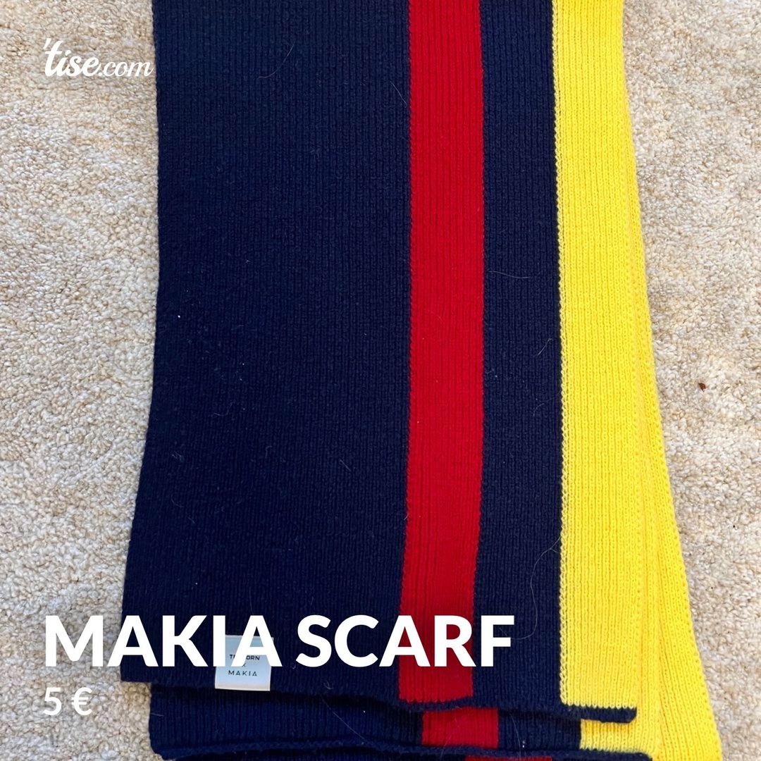 Makia scarf