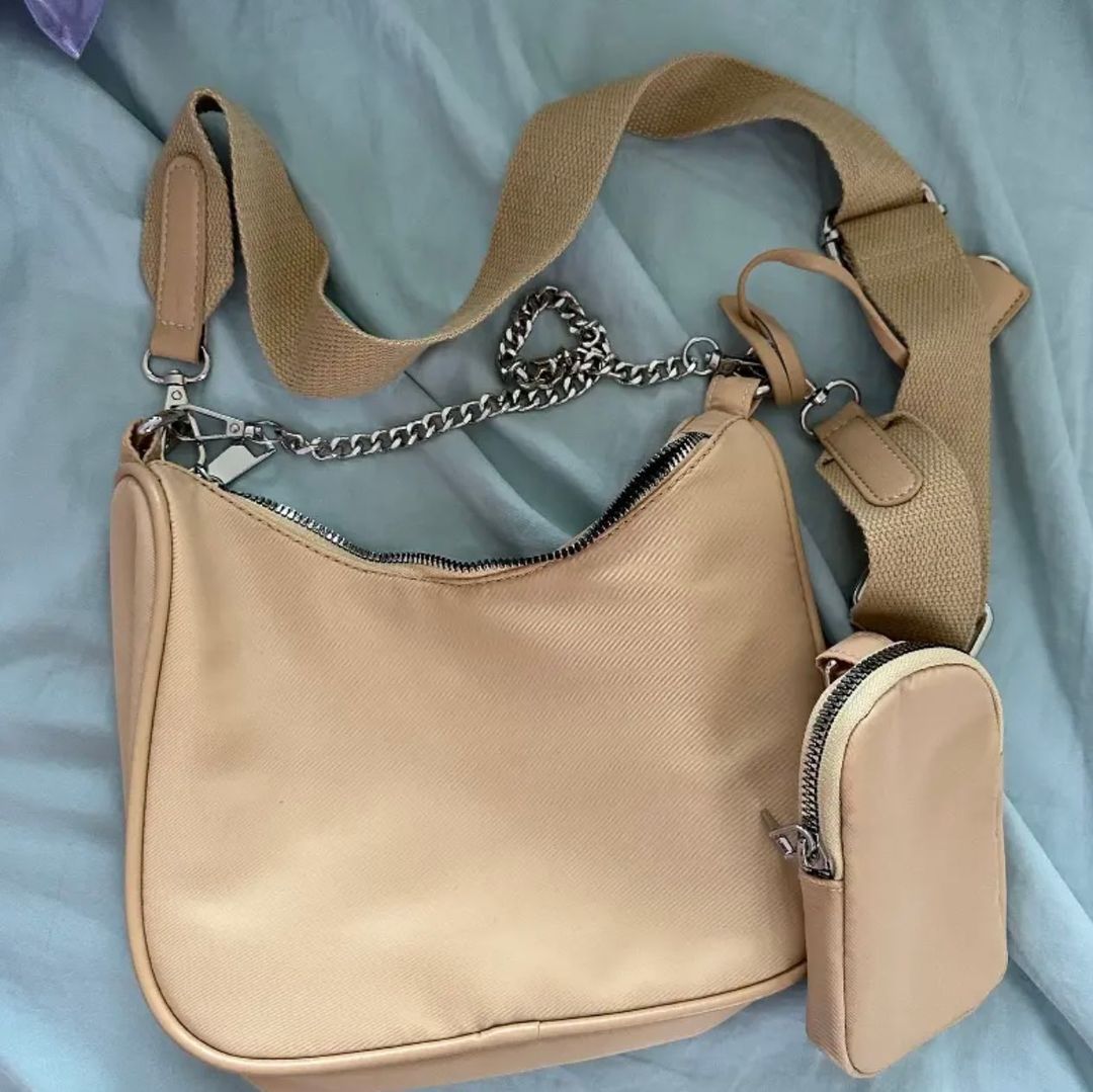 Crossbody bag