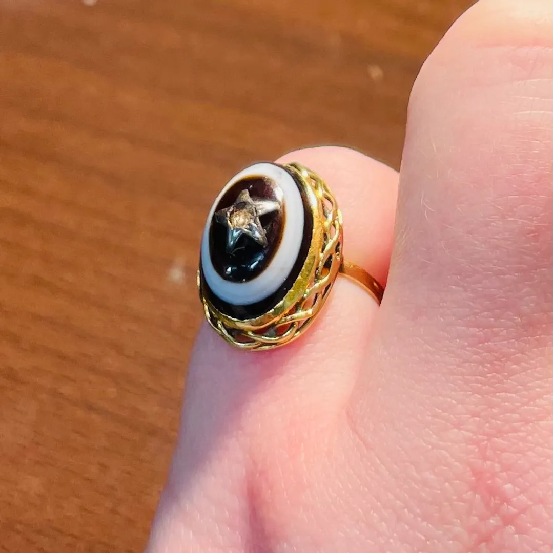 Antique gold ring