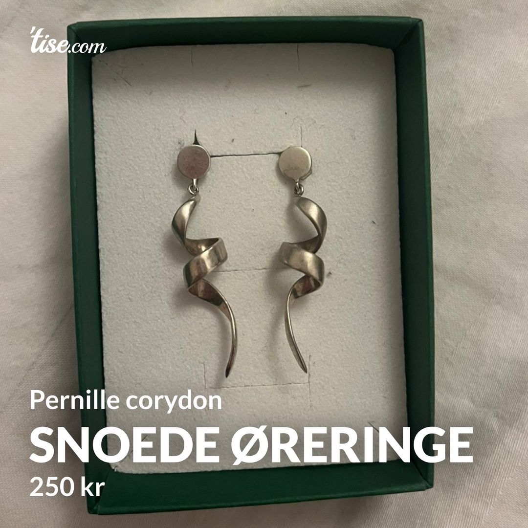 Snoede øreringe