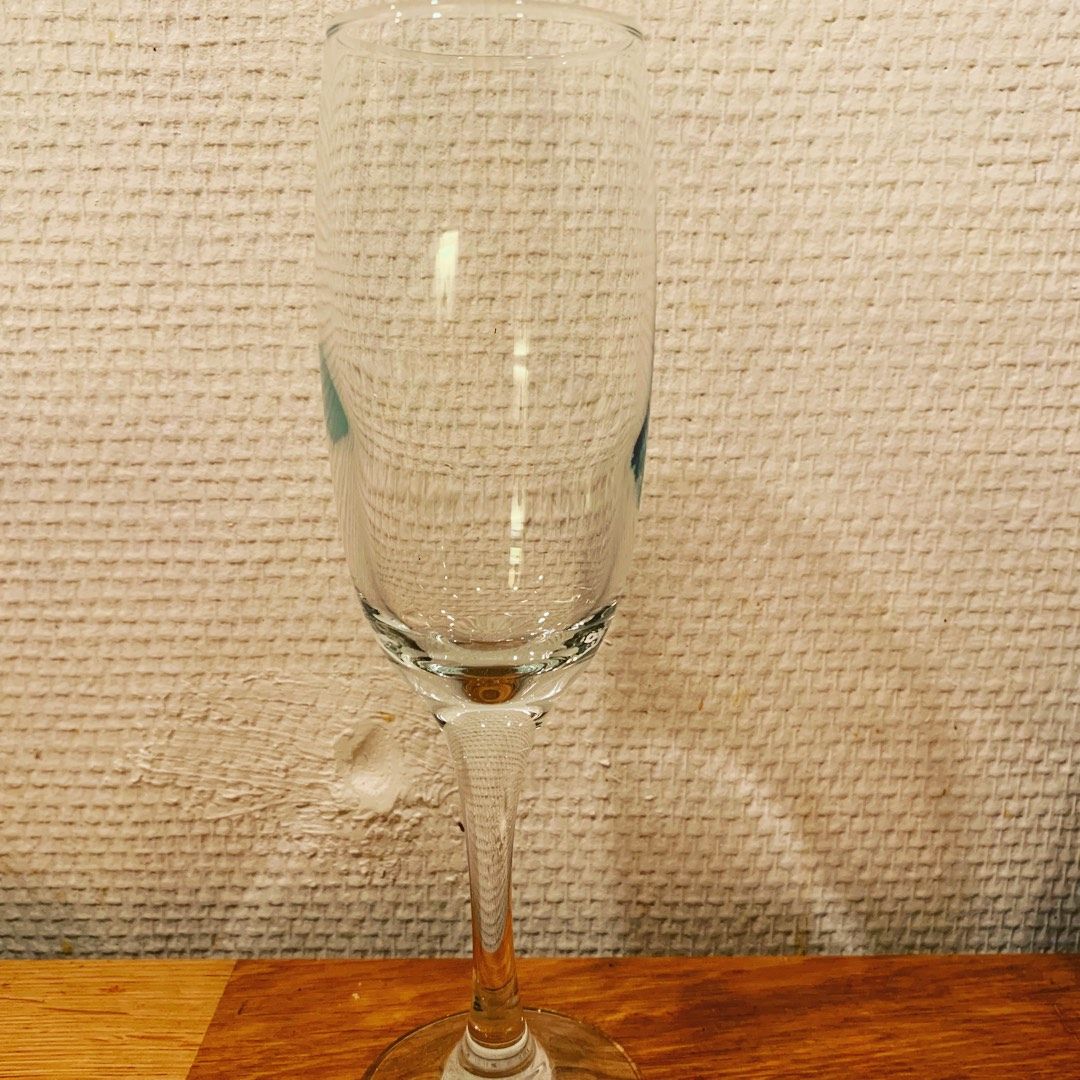 Champagne glass