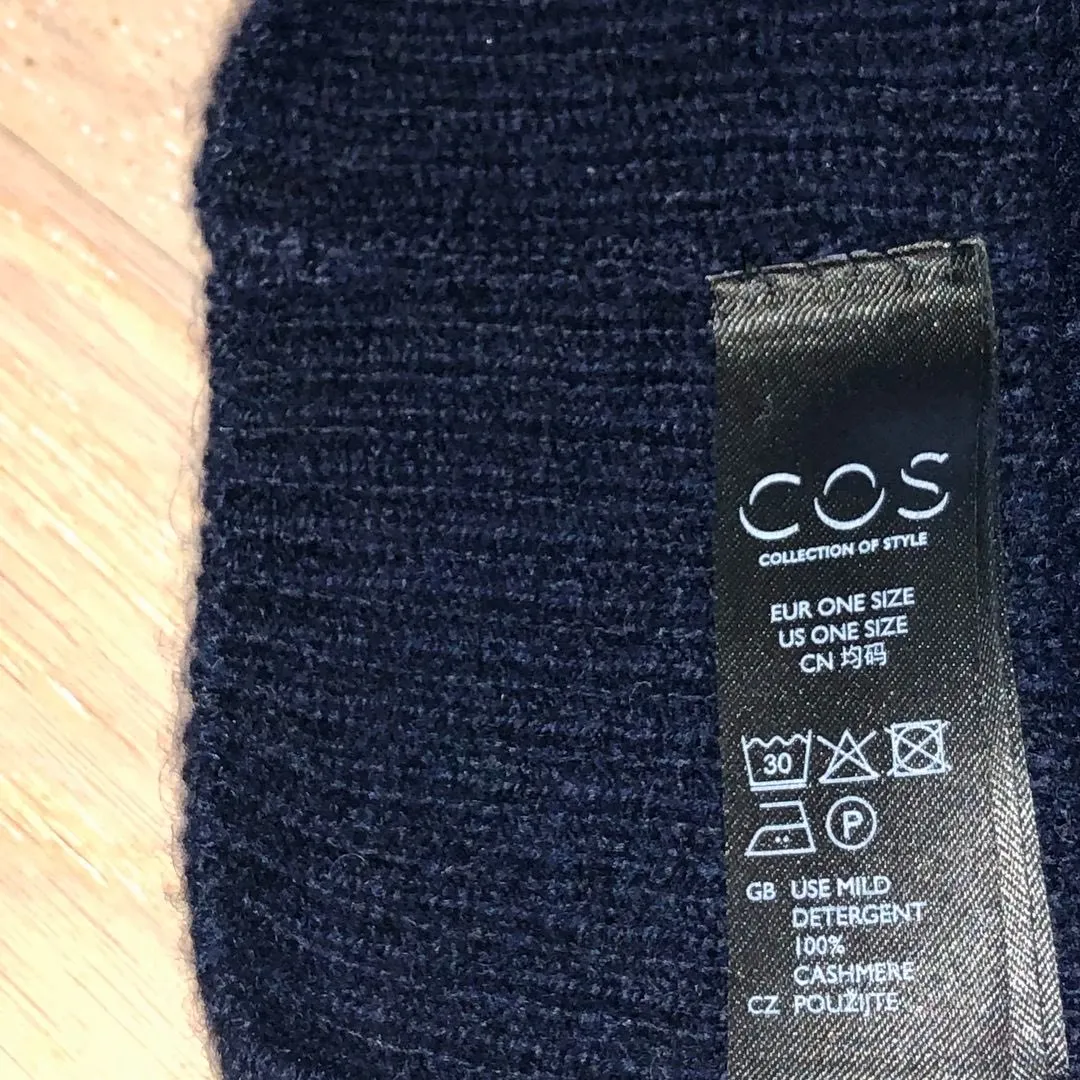 COS CASHMERE