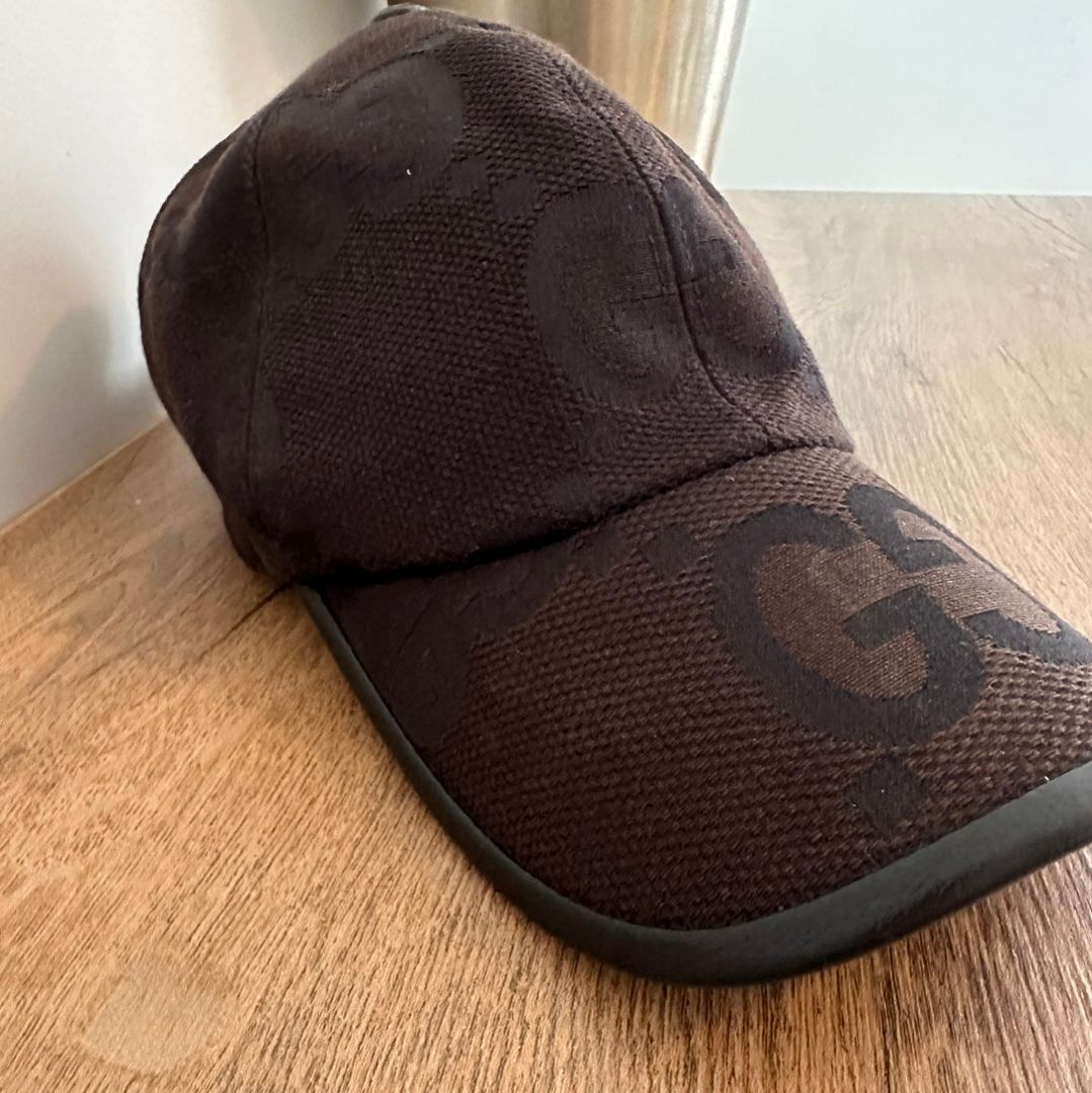 Gucci gg jumbo caps