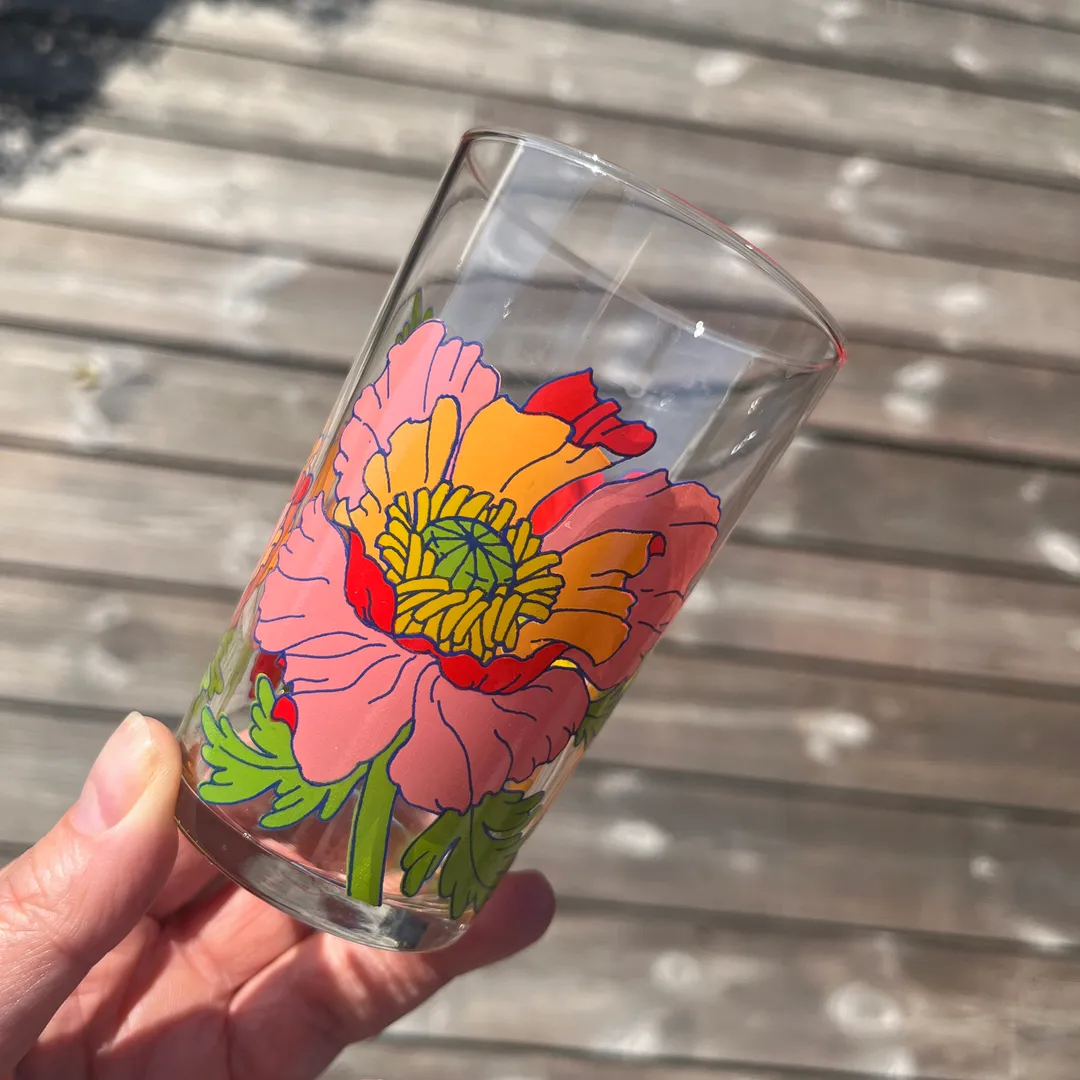 Retro glass 🌸