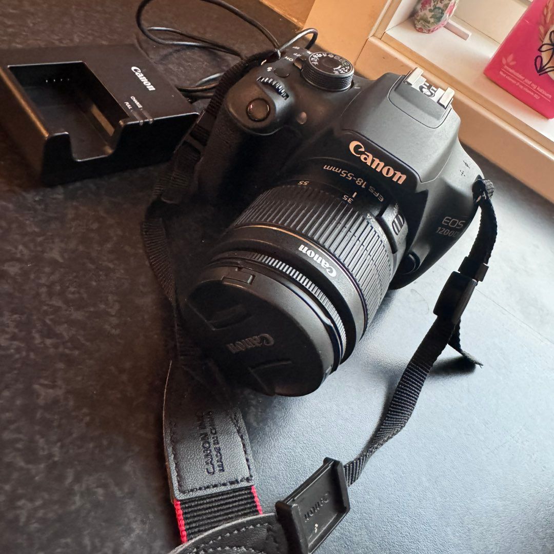 Canon eos 1200D