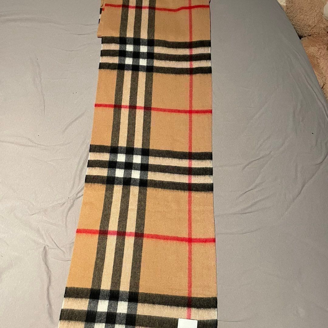 Burberry skjerf