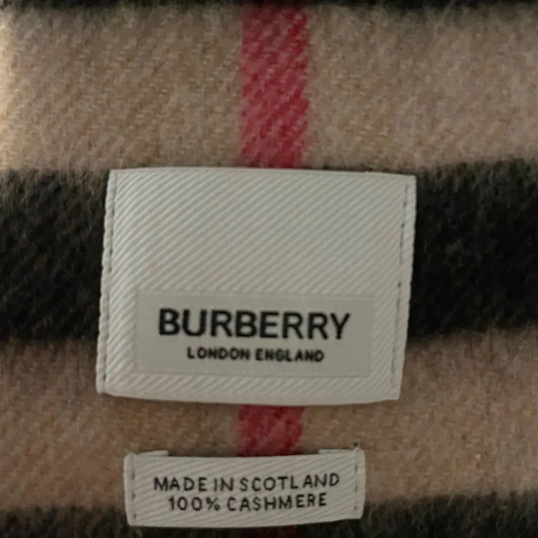 Burberry skjerf