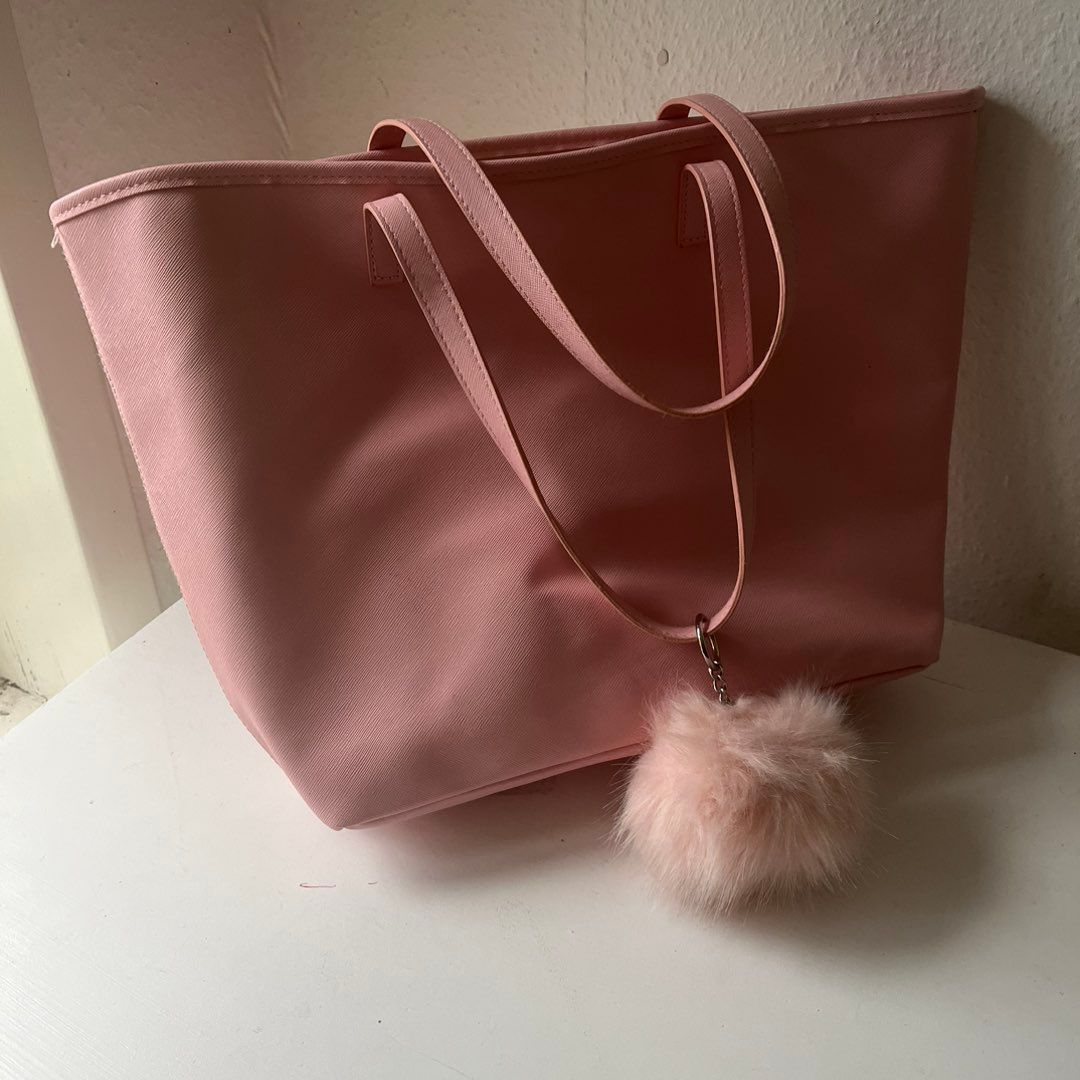 Pink taske