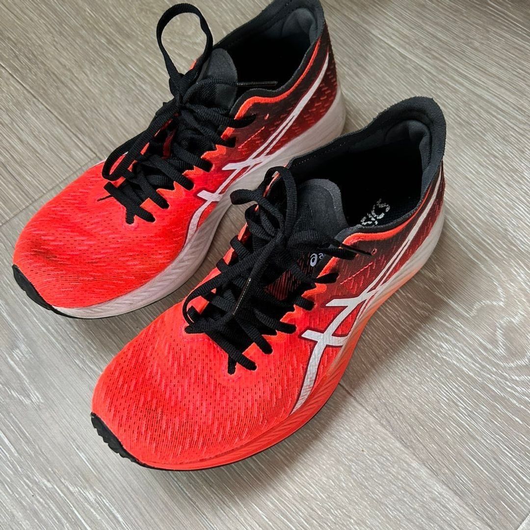 Asics magic speed