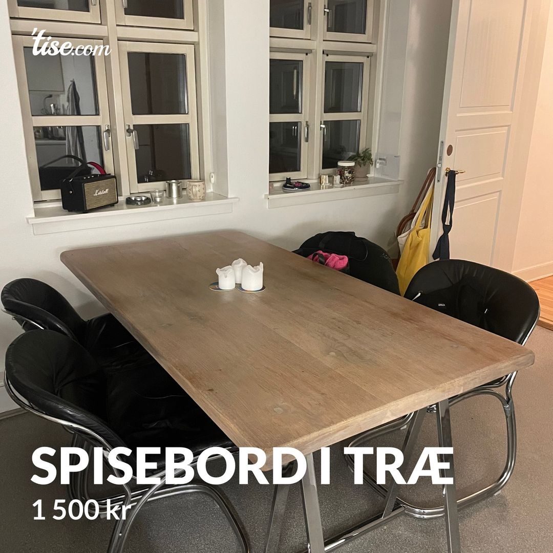 Spisebord i træ