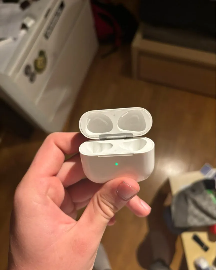 Airpods case