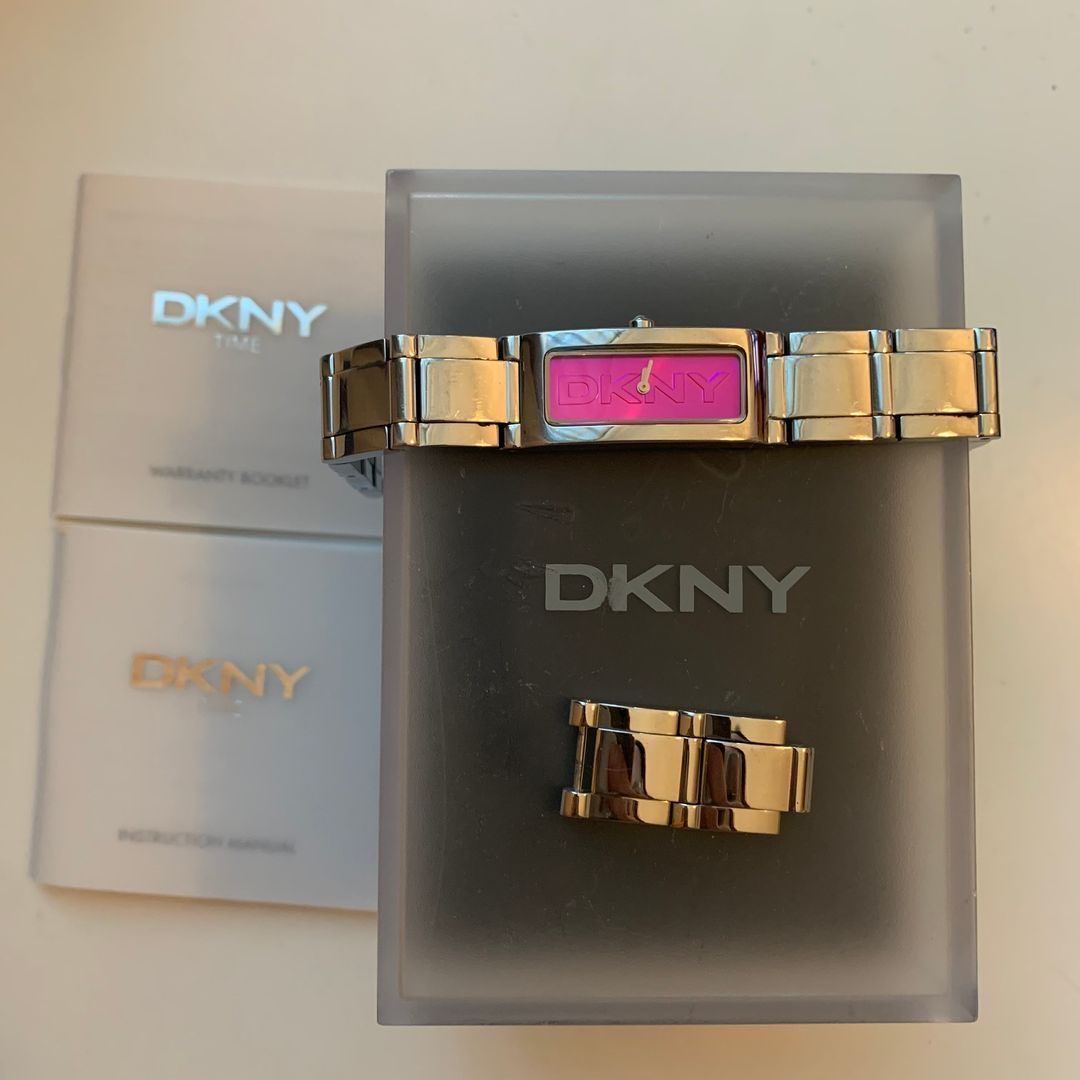 DKNY