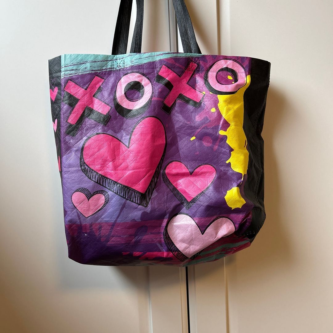 Tote bag