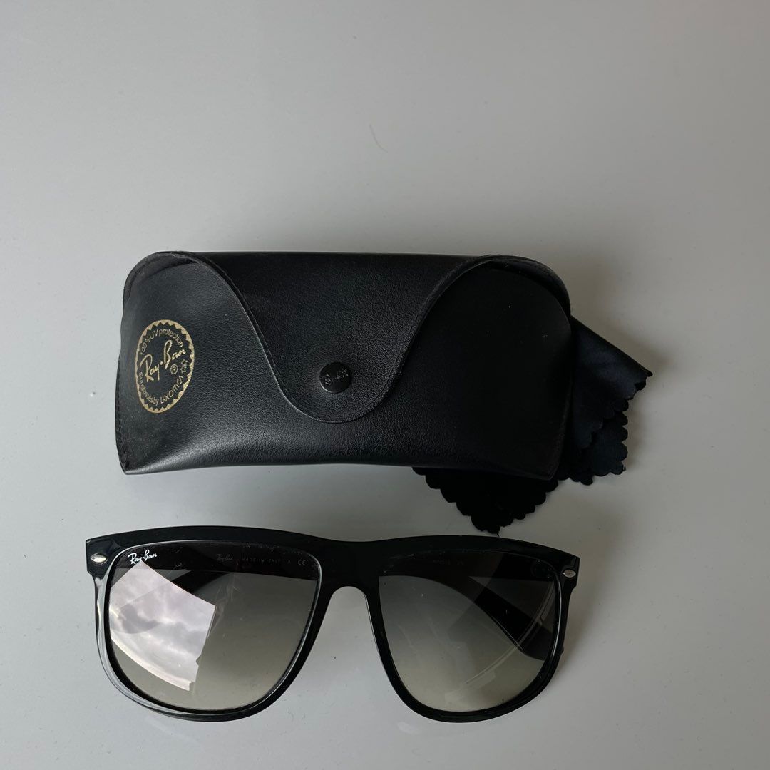 Ray-Ban aurinkolasit