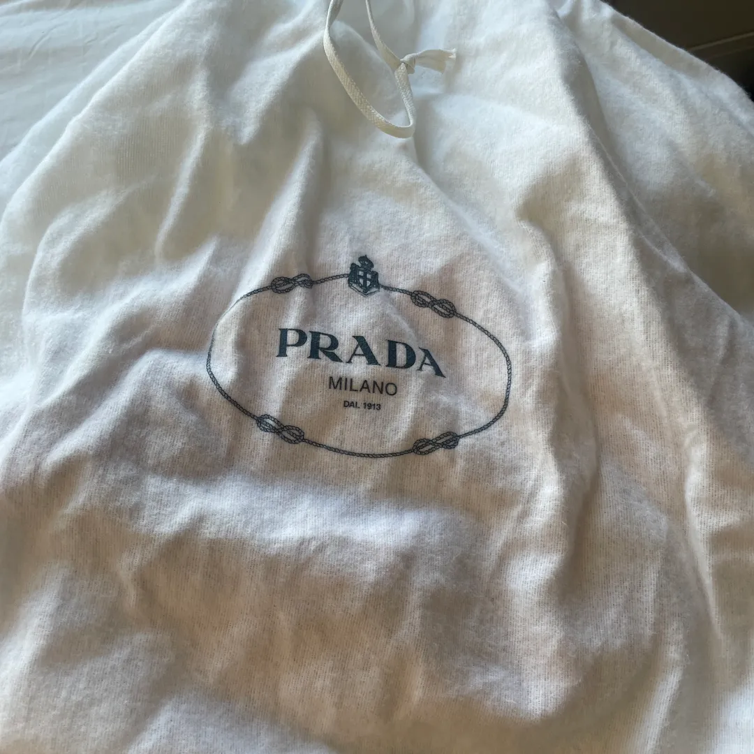 Prada Buckethatt