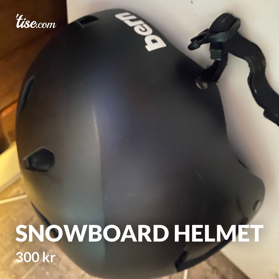 Snowboard helmet