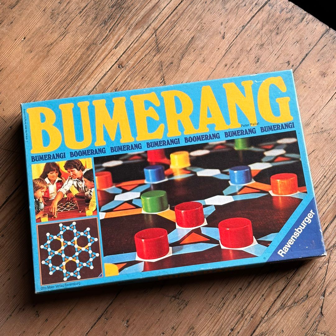 BUMERANG