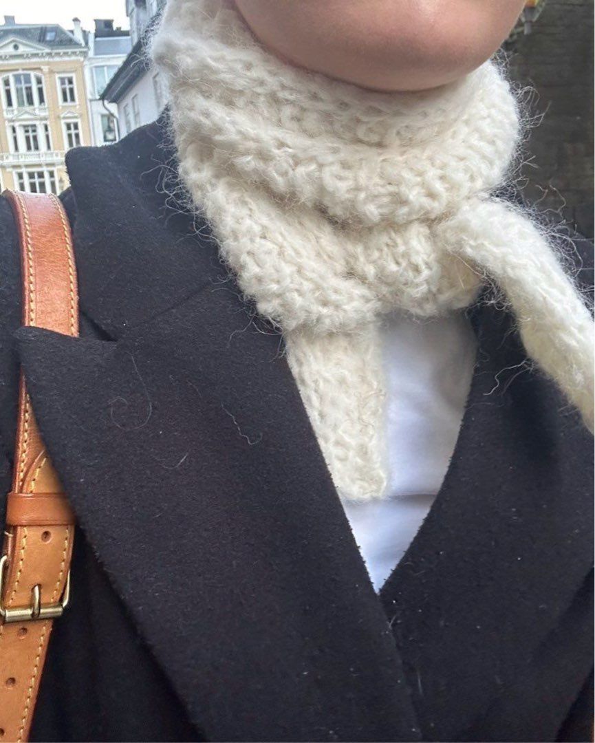 Sophie scarf