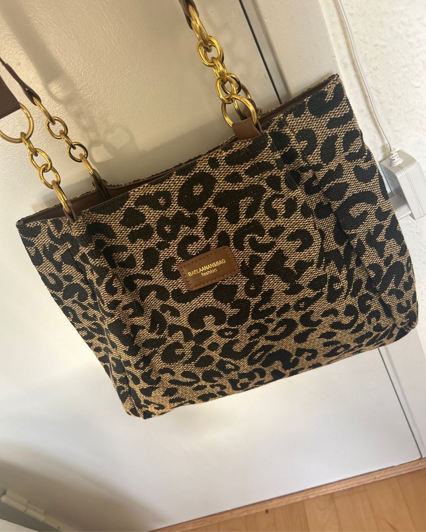 Leopard print taske