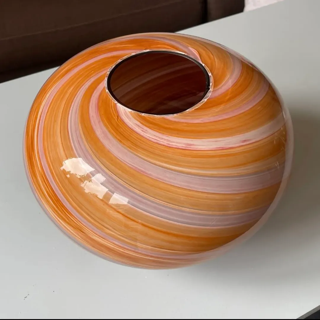 Farverig vase