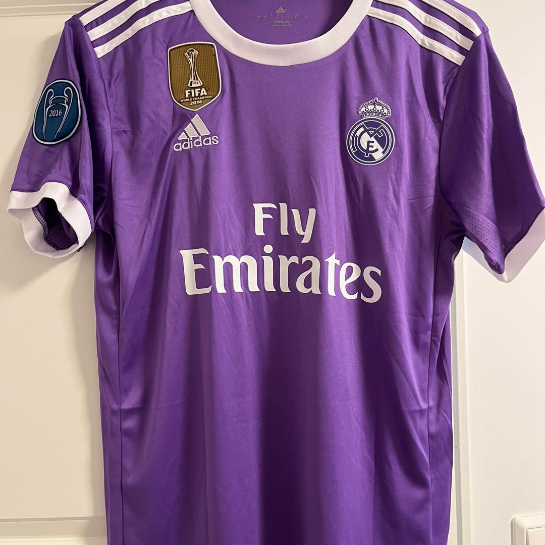 Real Madrid Drakt