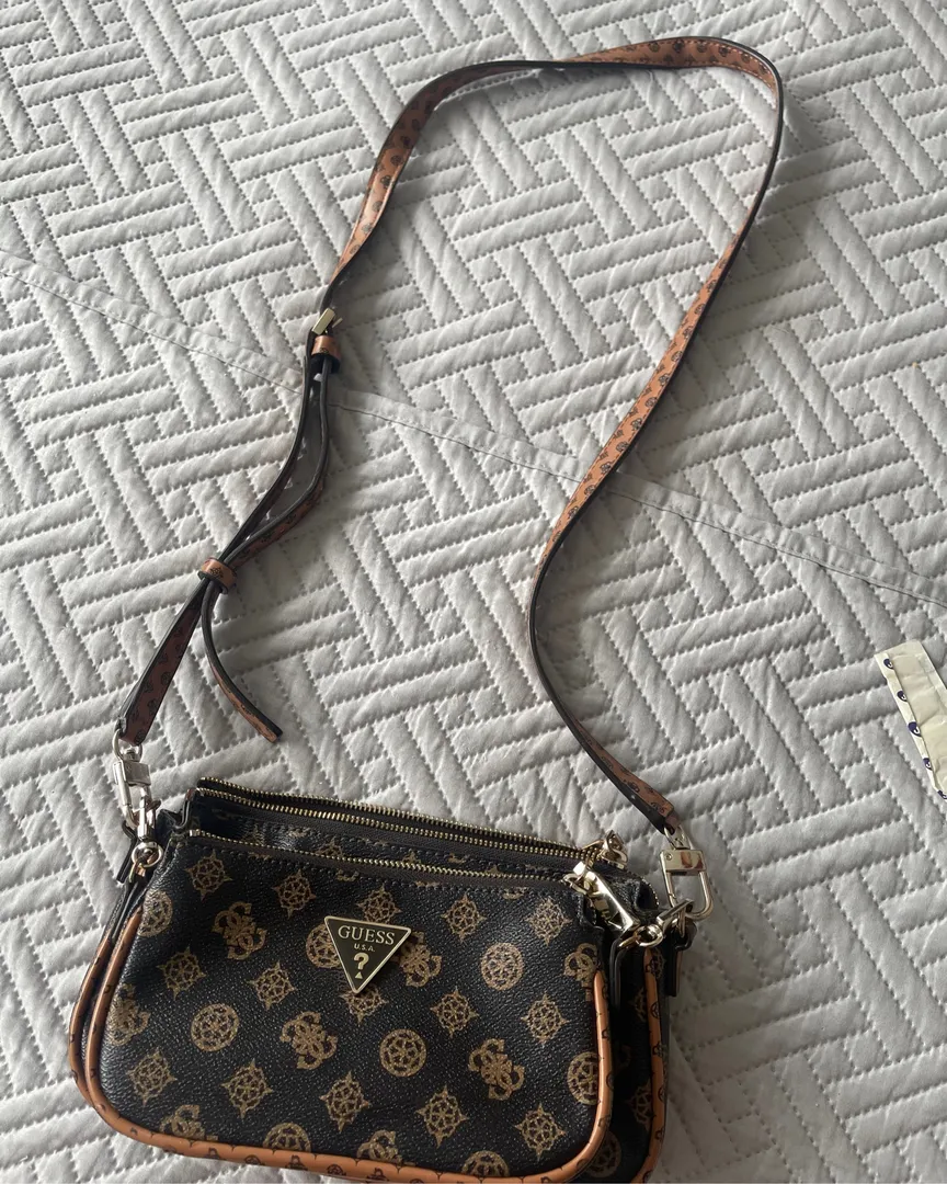 Crossbody bag