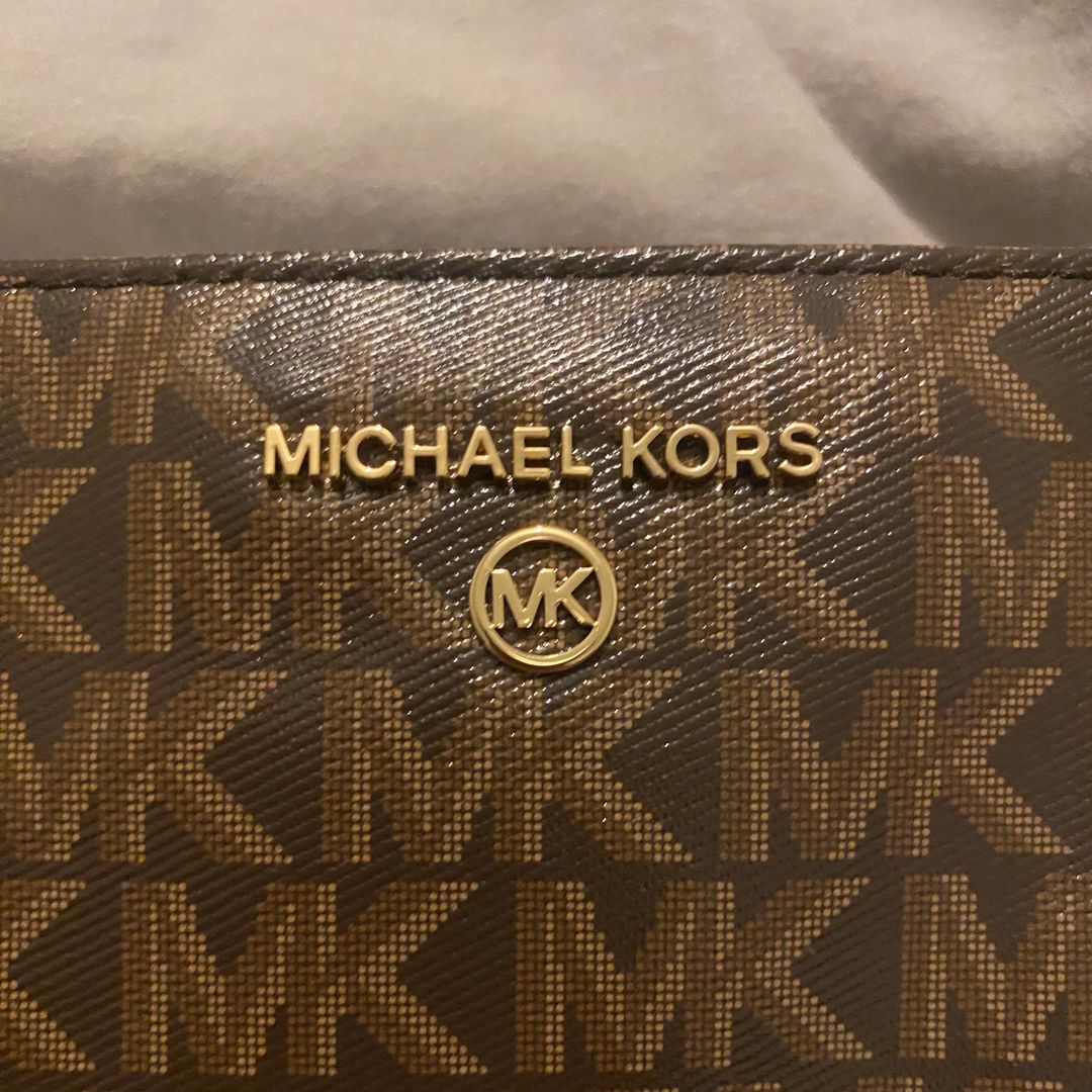 Michael kors väska