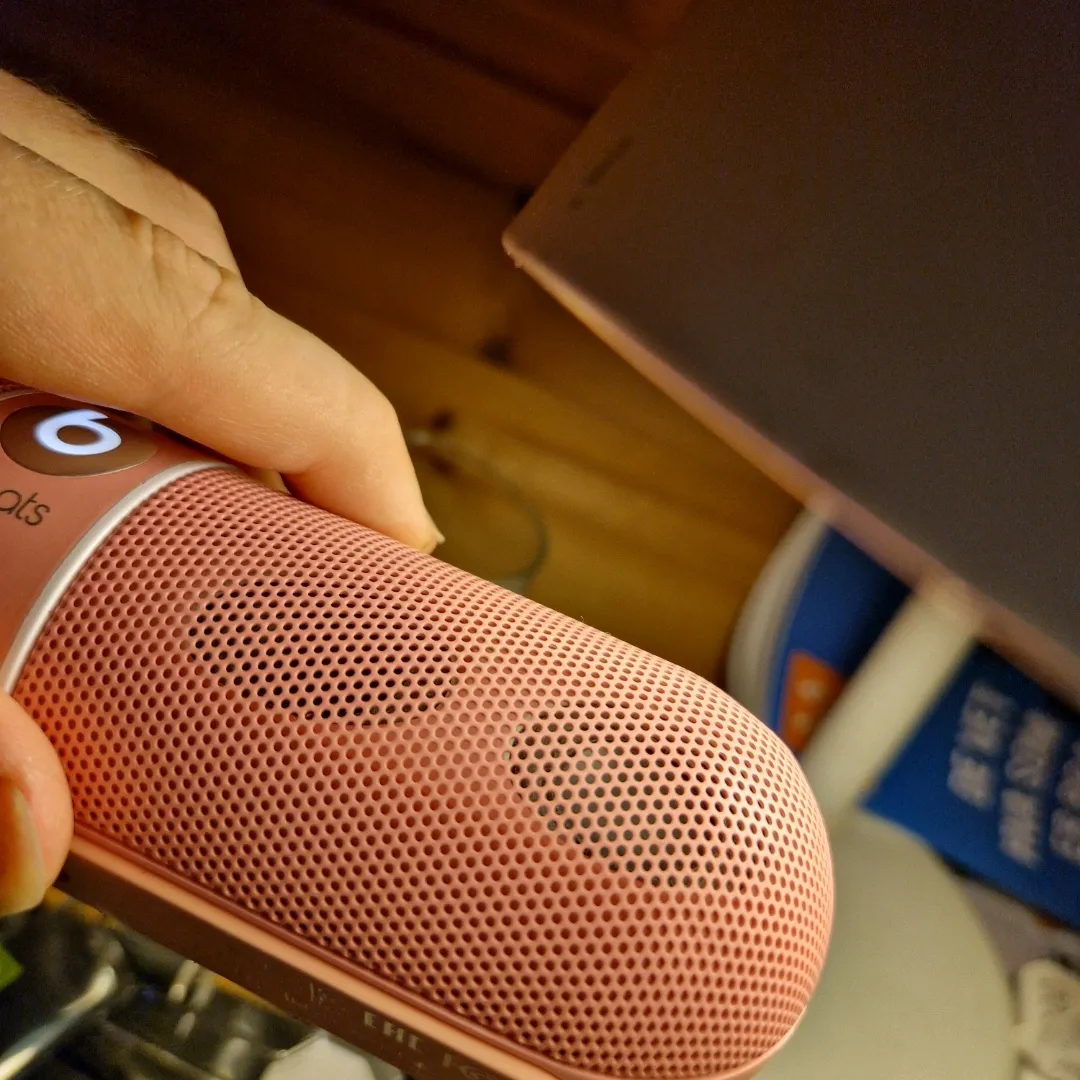 Beats Pill