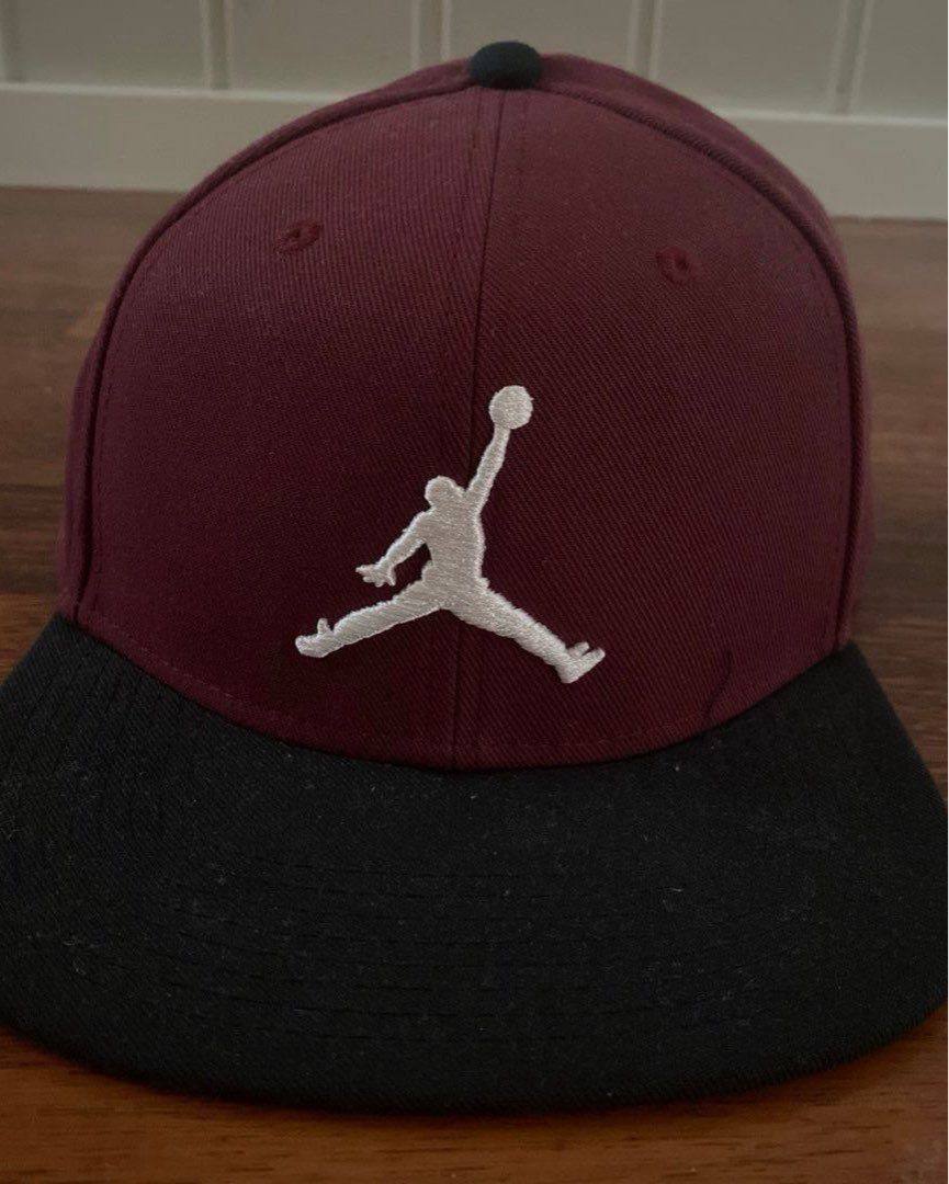 Jordan caps