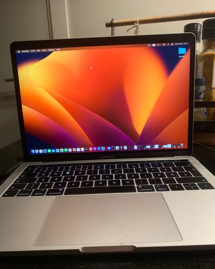 Macbook Pro 13"