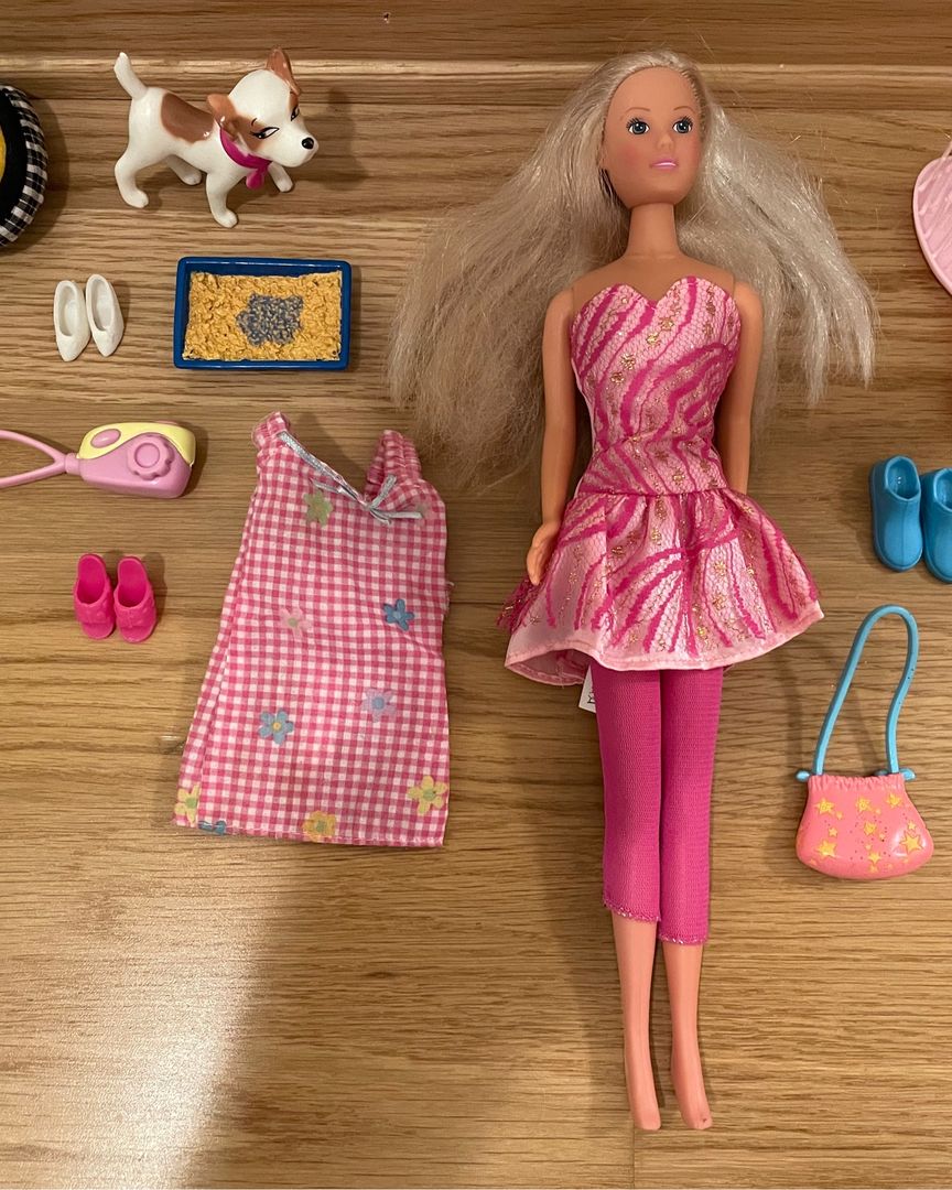 Barbie!