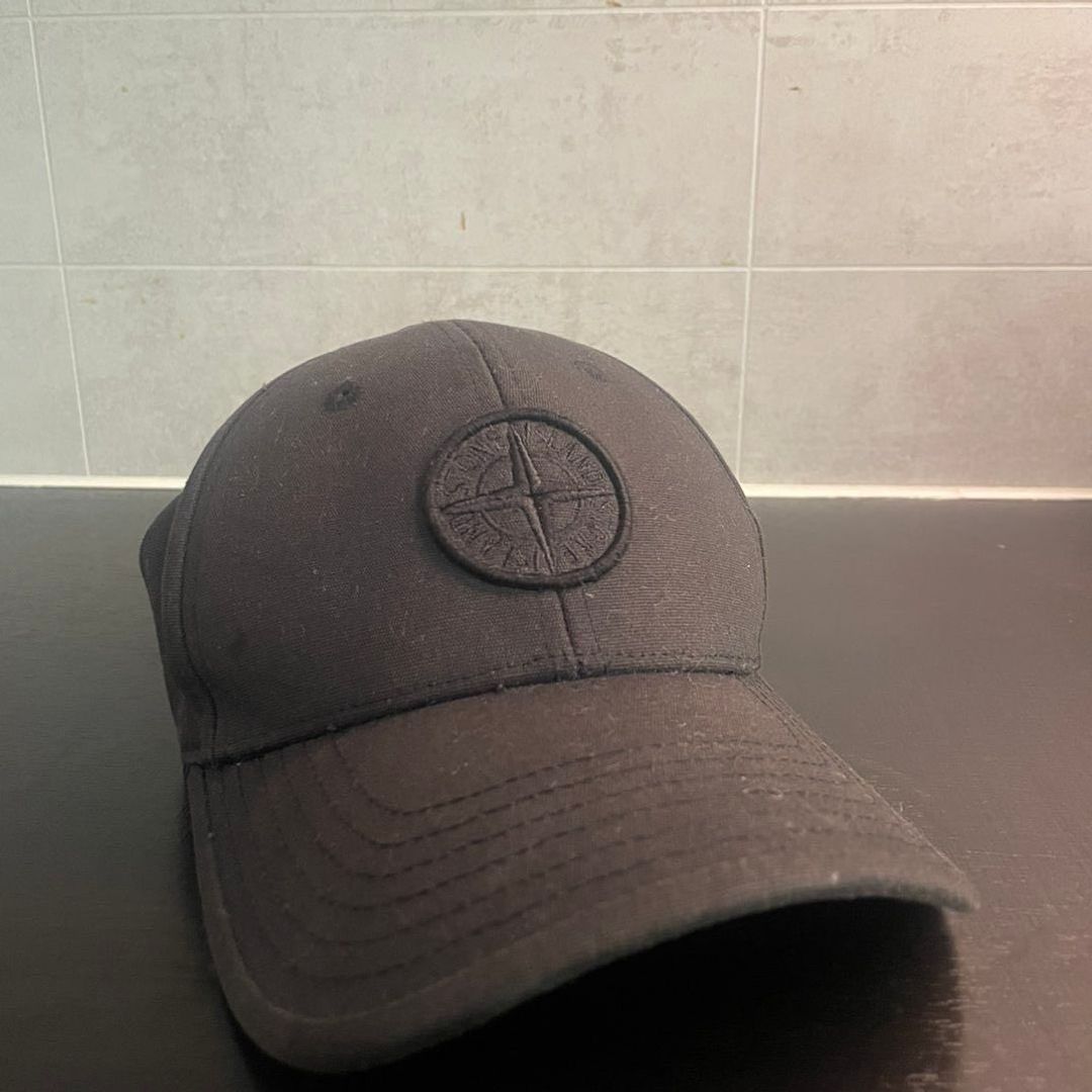 Stone island caps