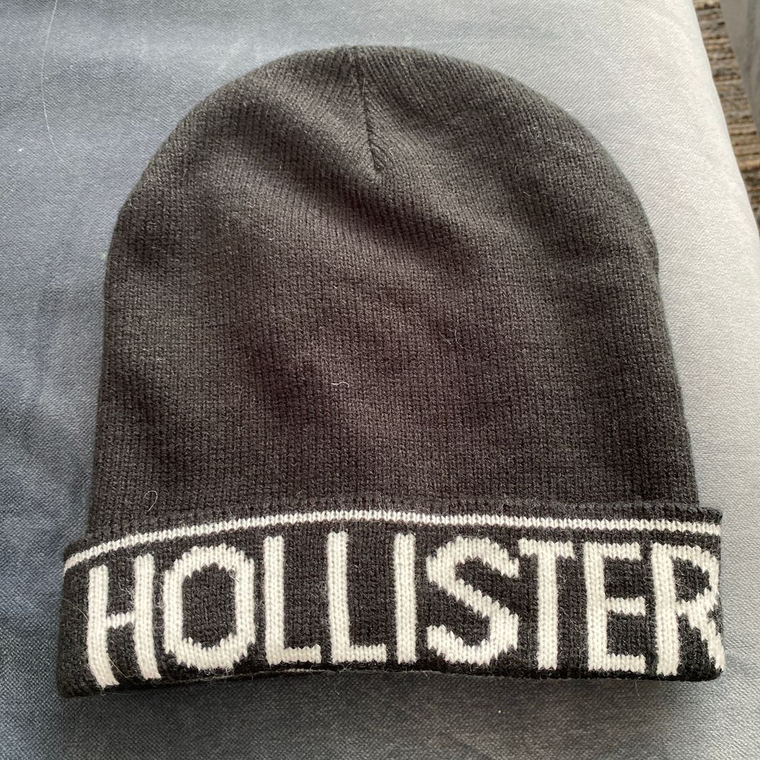 Hollister Lue