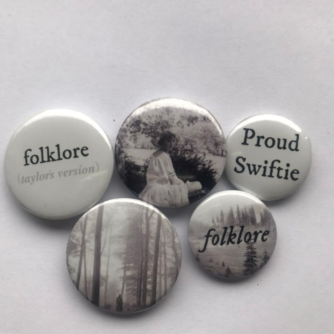 Taylor Swift badges