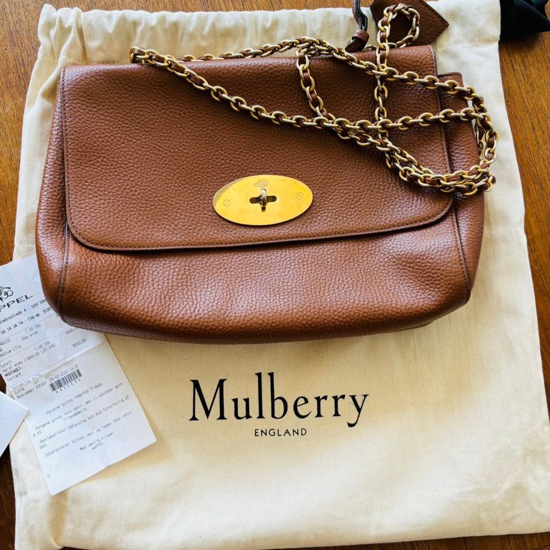 Mulberry Lily Medium