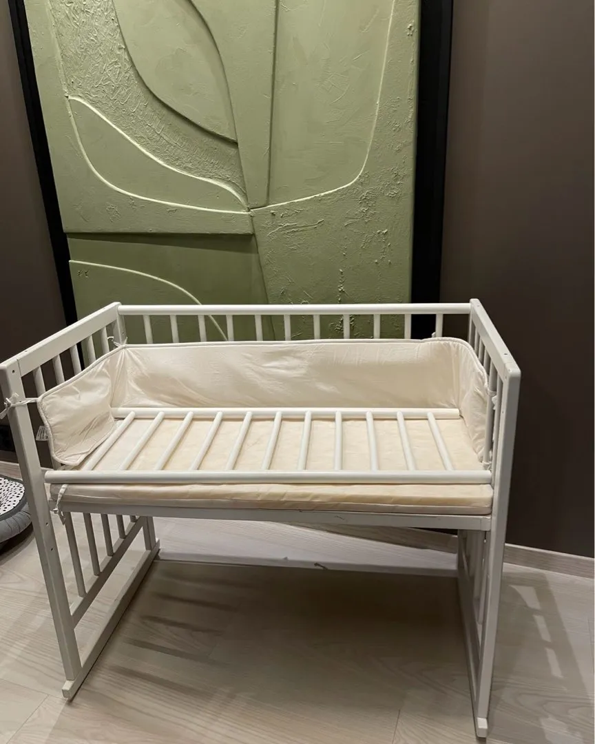 Bedside crib