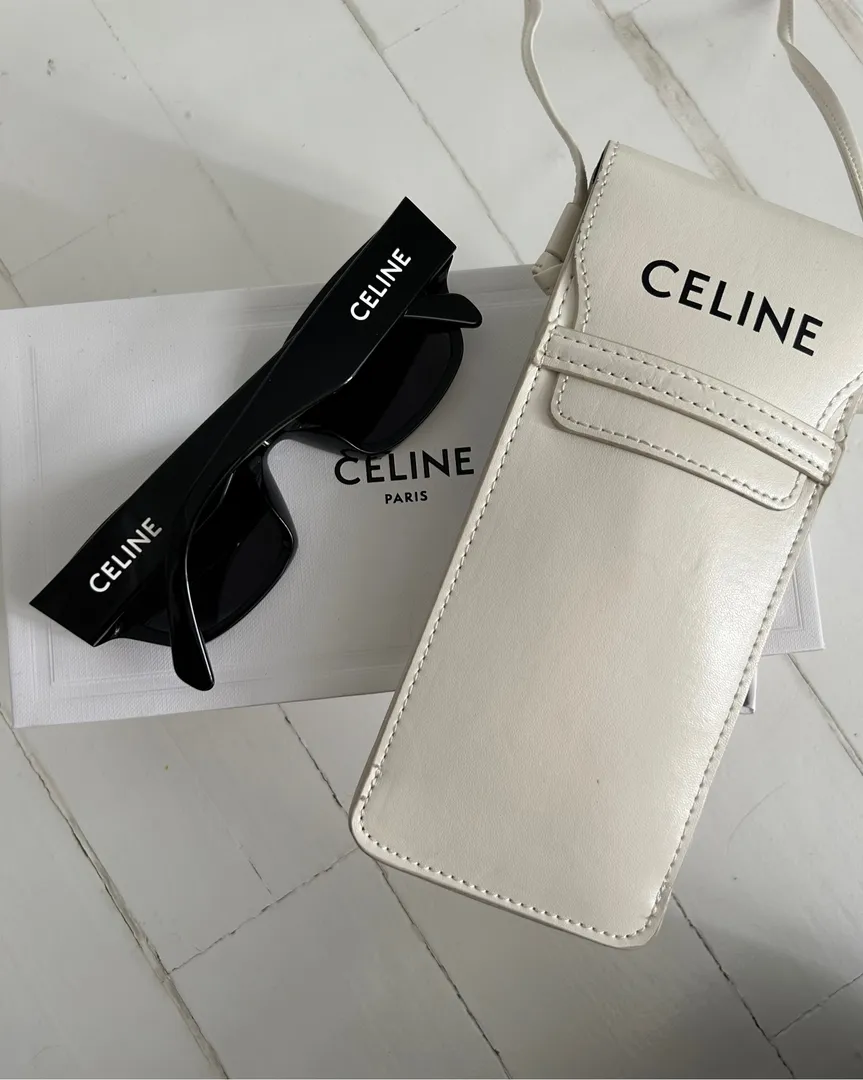 Celine Monochroms