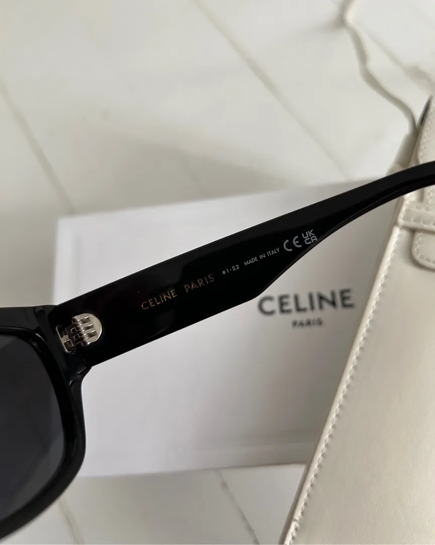 Celine Monochroms