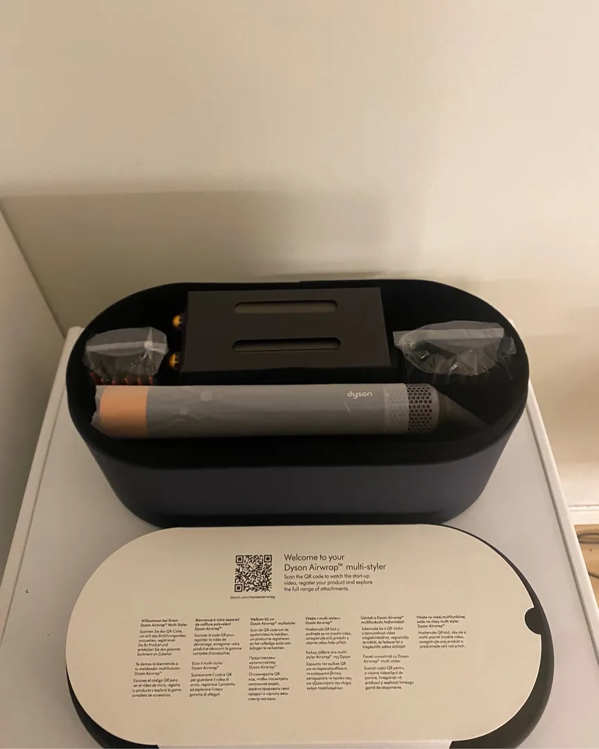 Dyson airwrap