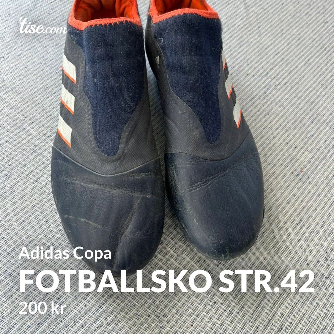 Fotballsko str42