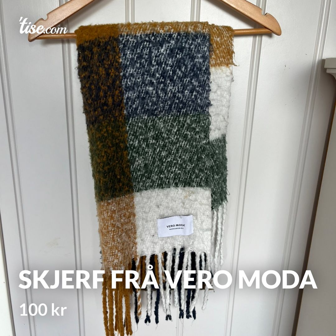 Skjerf frå Vero Moda