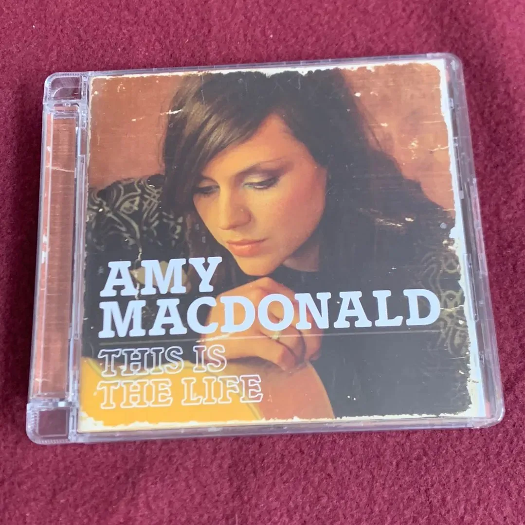 Amy Macdonald