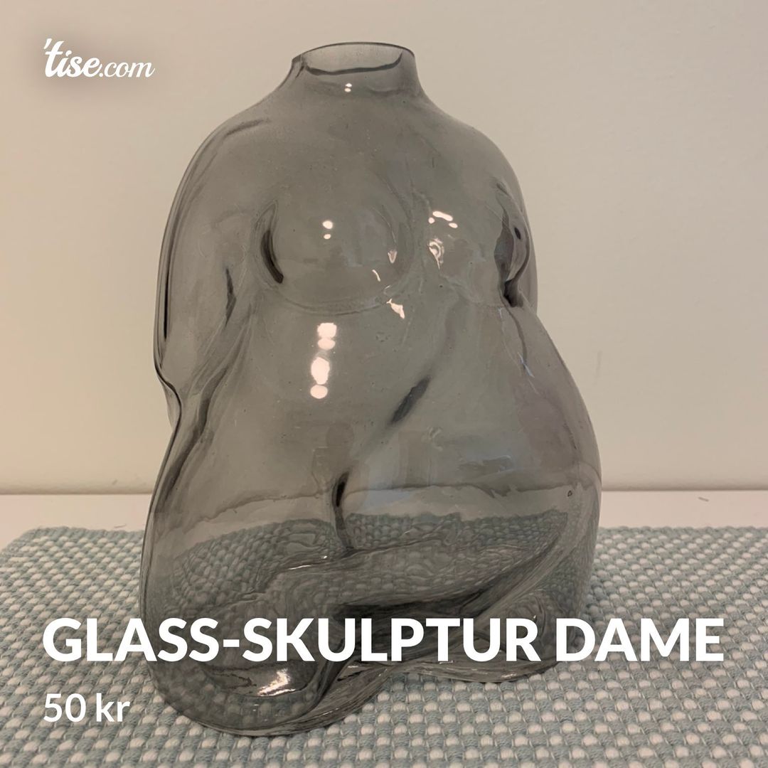 Glass-skulptur dame