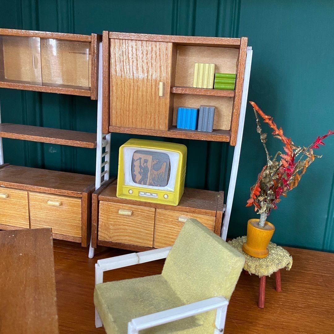 Mini Mid-century