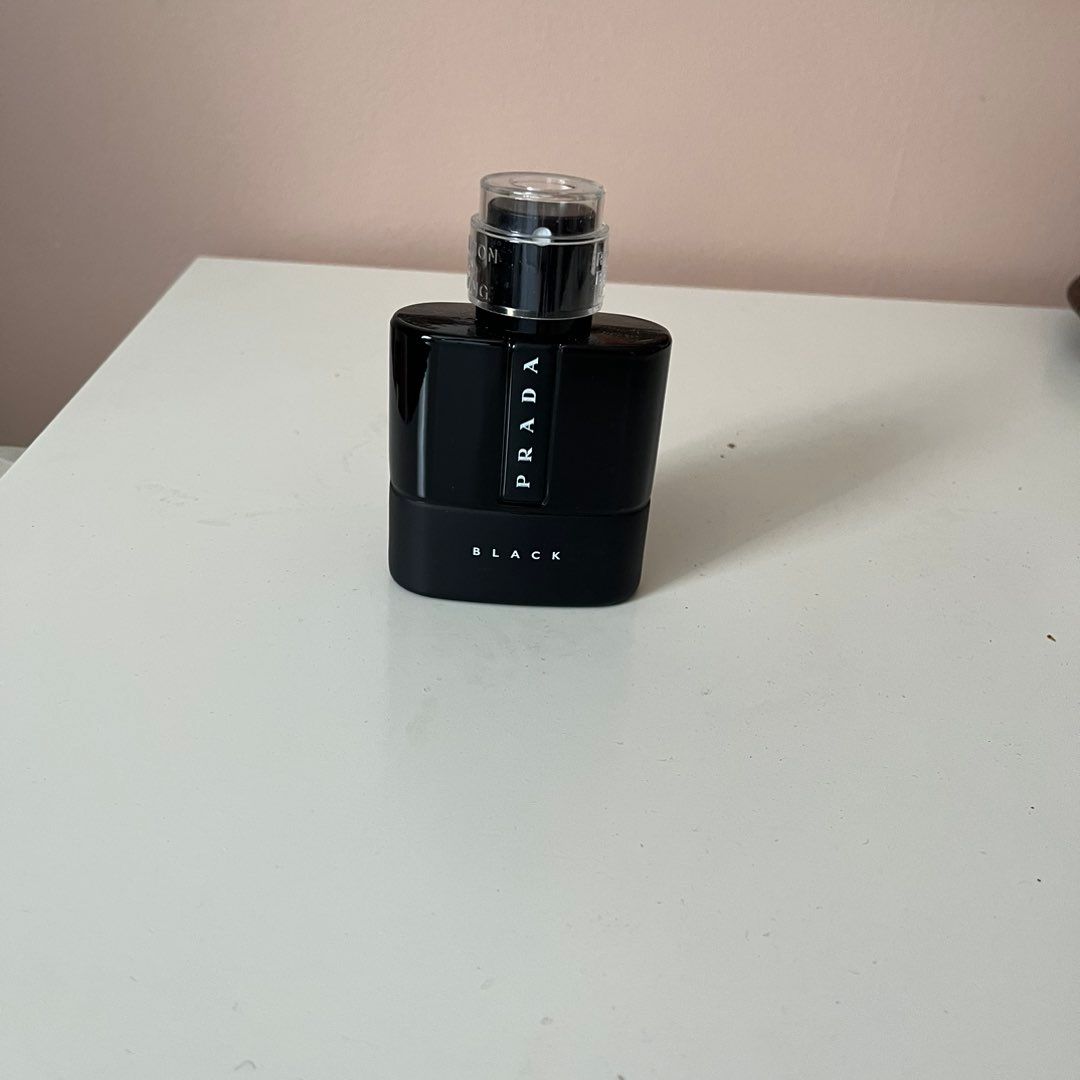 Prada black perfume