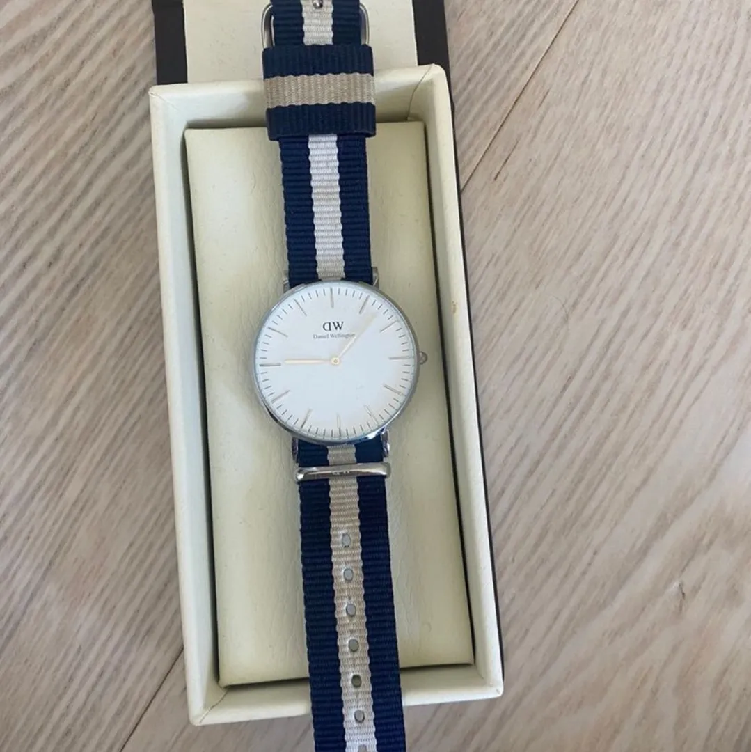 daniel wellington ur