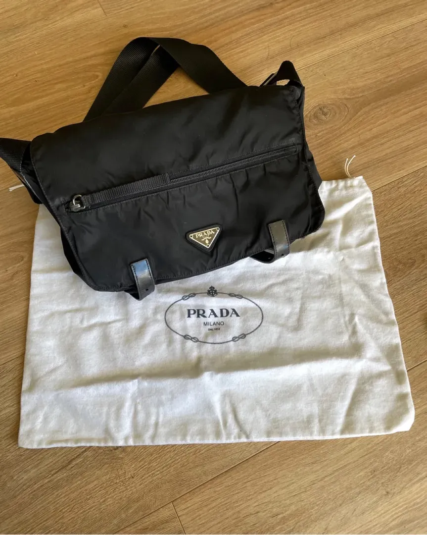 Prada taske