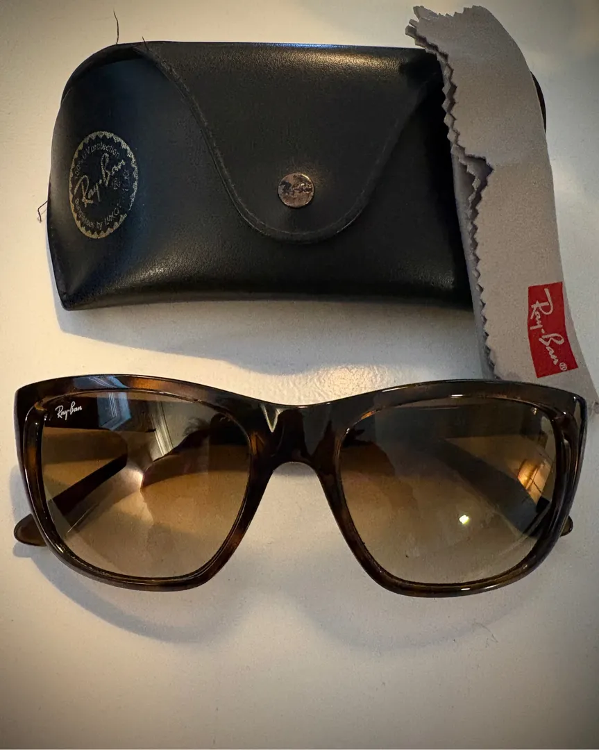 Rayban RB4154